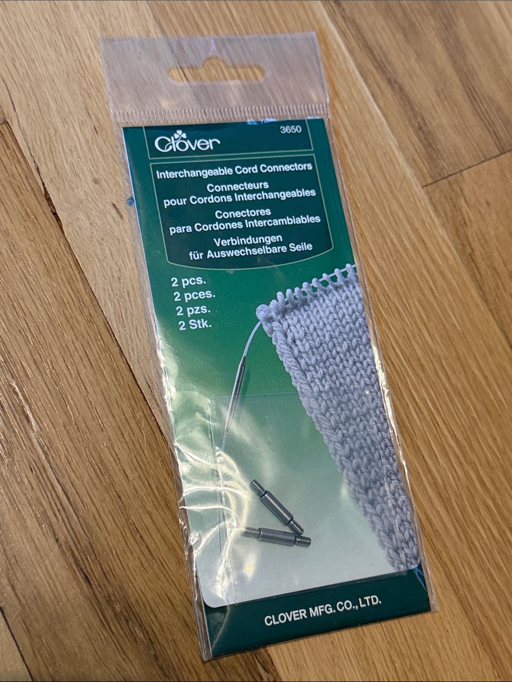 NWT Clover Interchangeable Cord Connectors - Silver 2pcs ☘️